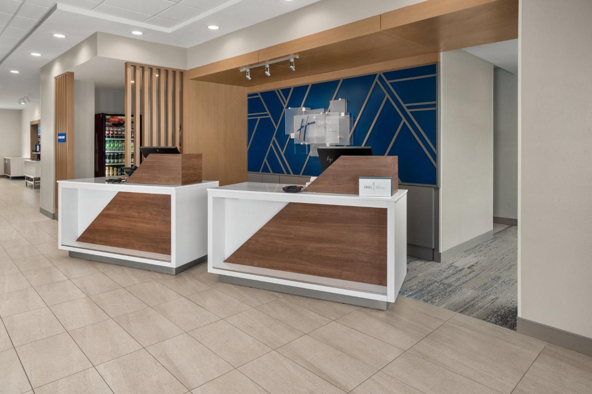 Holiday Inn Express - Hattiesburg West - Univ Area Exterior photo